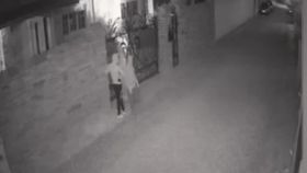 VIDEO Un cartier rezidențial prădat de o banda de hoți. Aceștia au acționat în cunoștință de cauză
